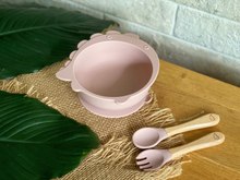 Load image into Gallery viewer, Chompy Dinosaur Bowl &amp; Cutlery Set - Blush
